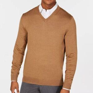 Club Room Men's Regular-Fit Solid V-Neck Merino Wool Blend Sweater